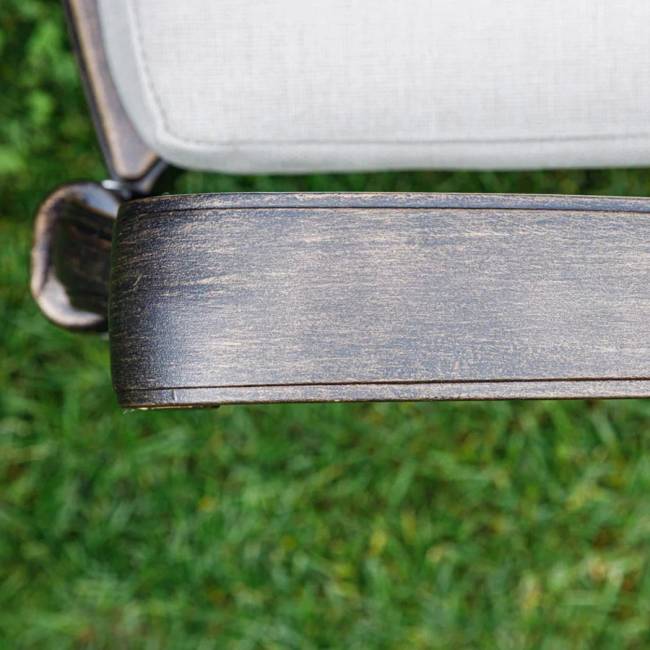 Обеденное кресло WILHELM из литого алюминия Обеденное кресло WILHELM из литого алюминия