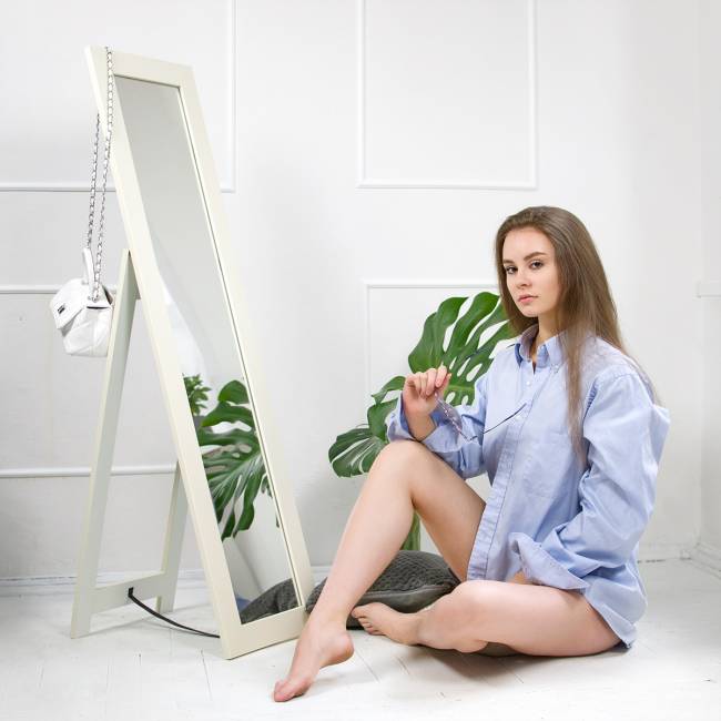 Зеркало напольное BeautyStyle 8 слоновая кость 138 см х 35 см Зеркало напольное BeautyStyle 8 слоновая кость 138 см х 35 см